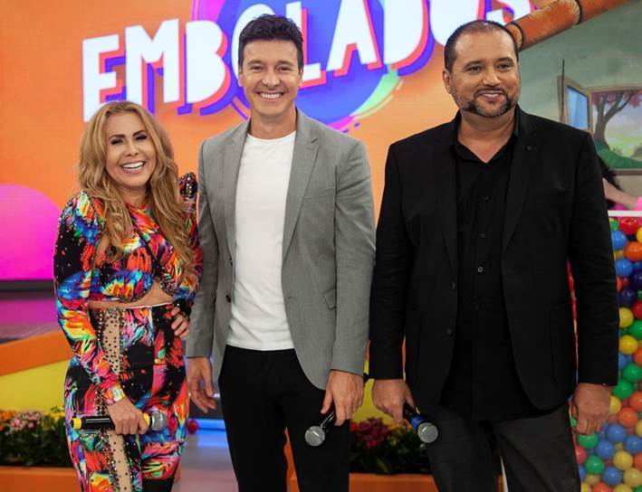 Geraldo Luis e Joelma disputam prêmio no Hora do Faro