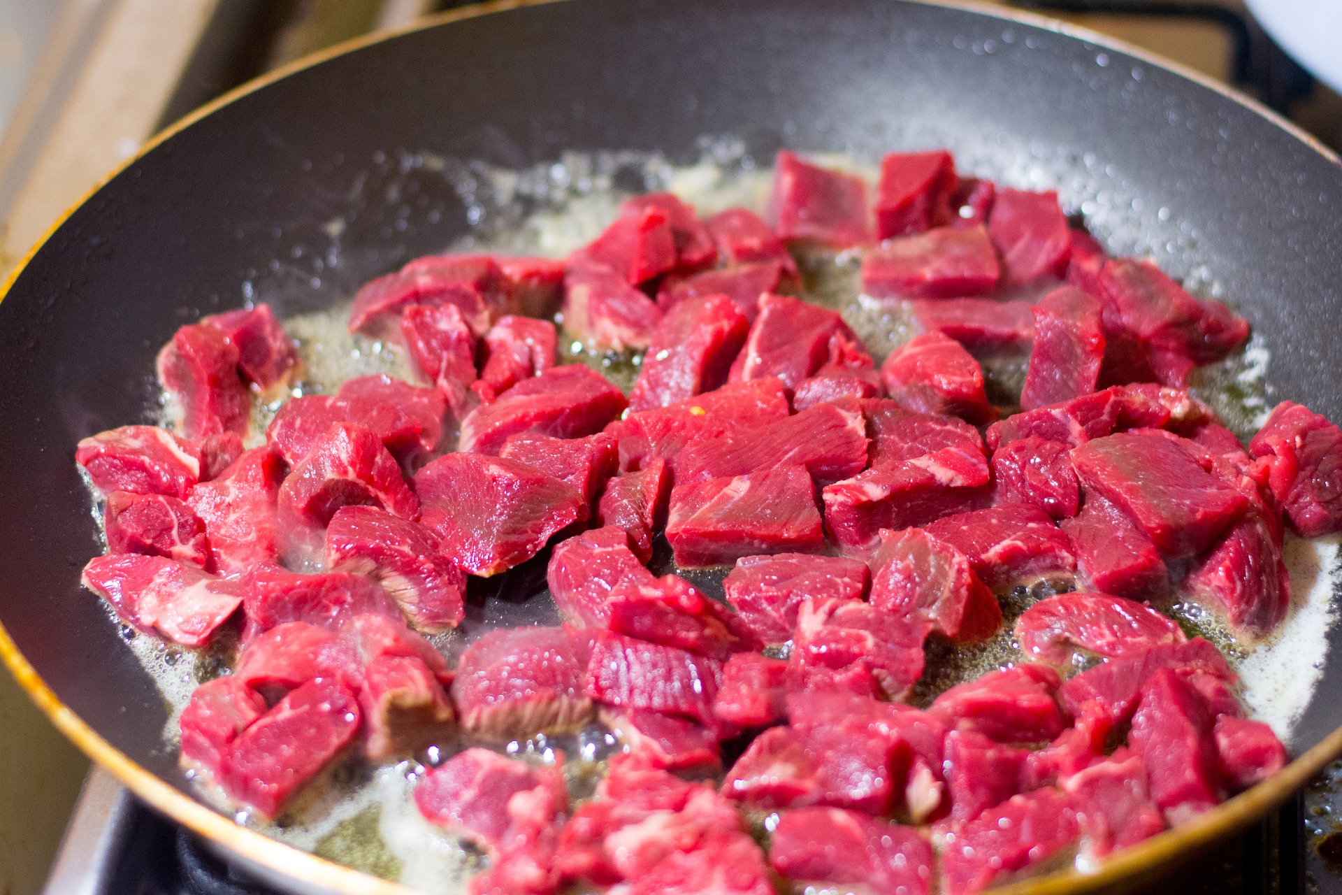 Reduzir o consumo de carne vermelha ajuda a desinflamar o organismo? Entenda